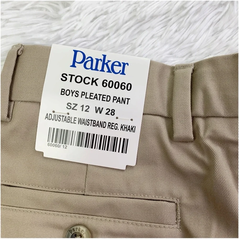 Parker NWT boy's‎ pleated front Khaki Chinos in tan